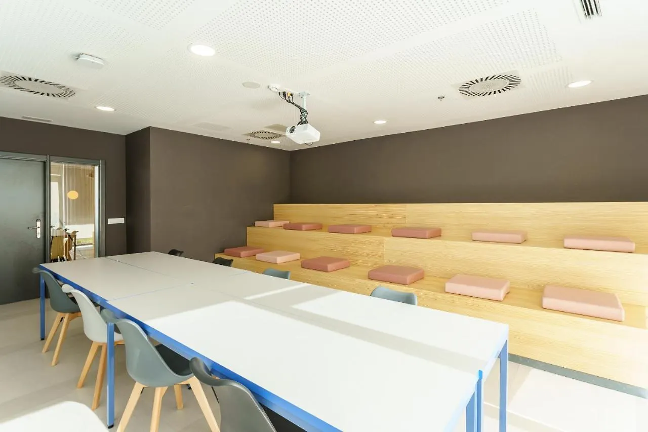 Residencia Universitaria Resa Campus 马拉加 0*,